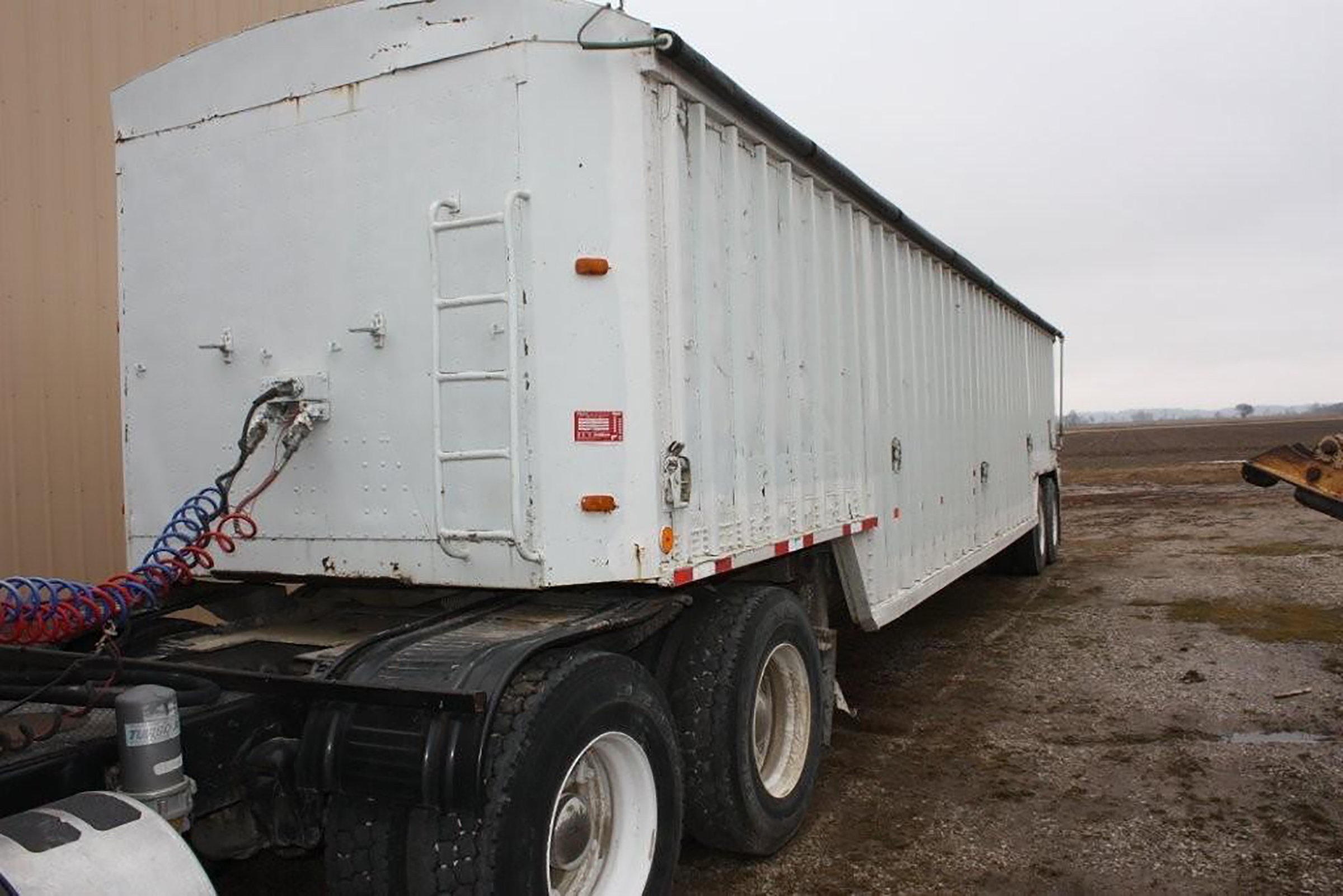 Property photo 10 - FARM EQUIPMENT AUCTION IN KNOX COUNTY, INDIANA